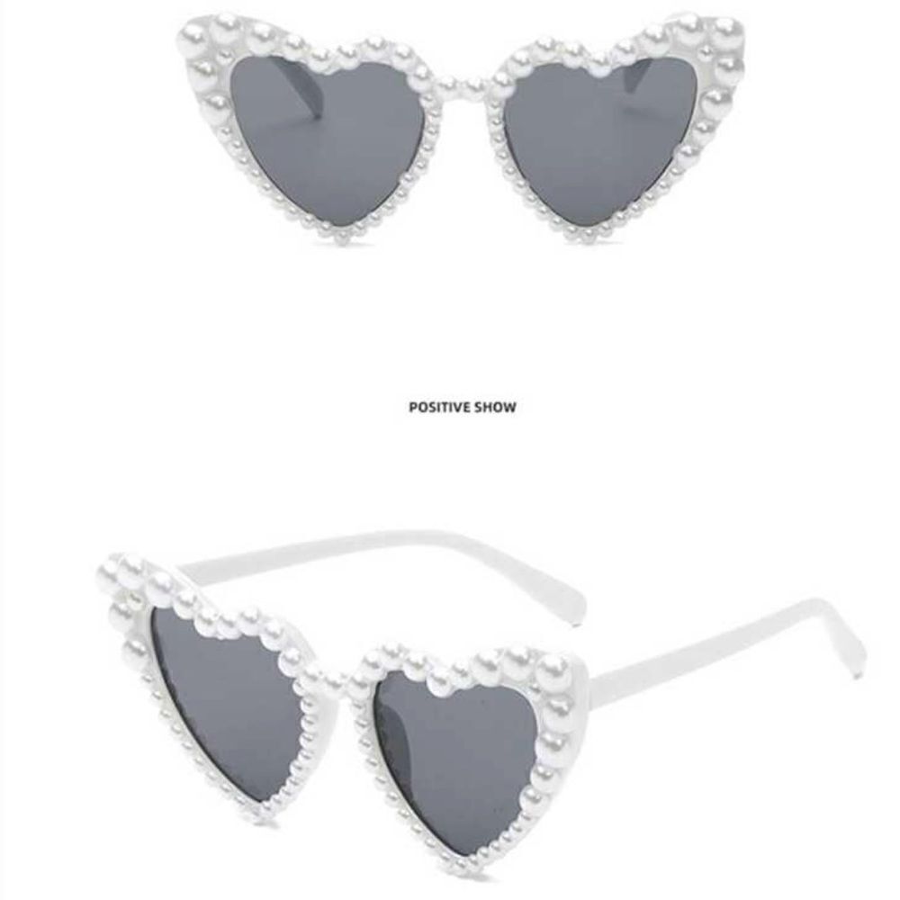 Heart sunglasses - Picture 1 of 3